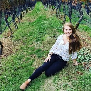 Meet your Posher, Emma